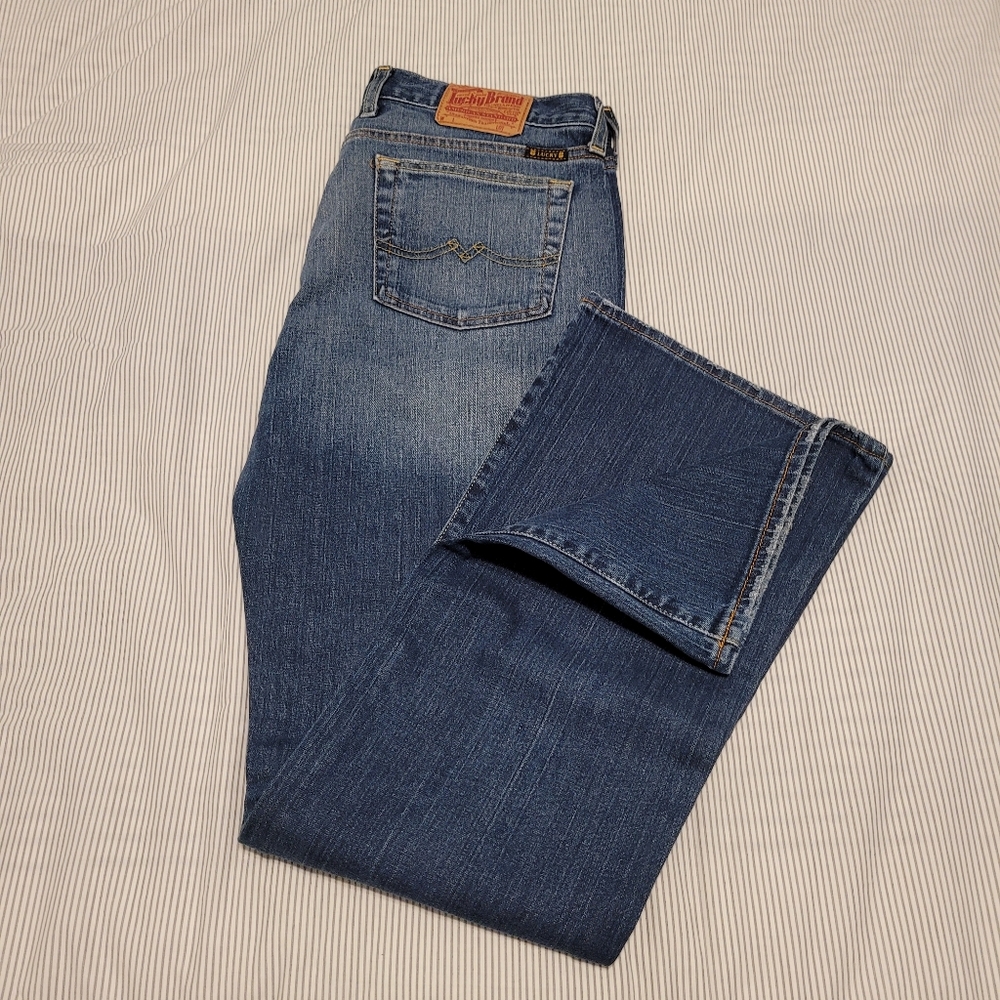 Lucky Brand Sweet & Low size 30 reg jeans!